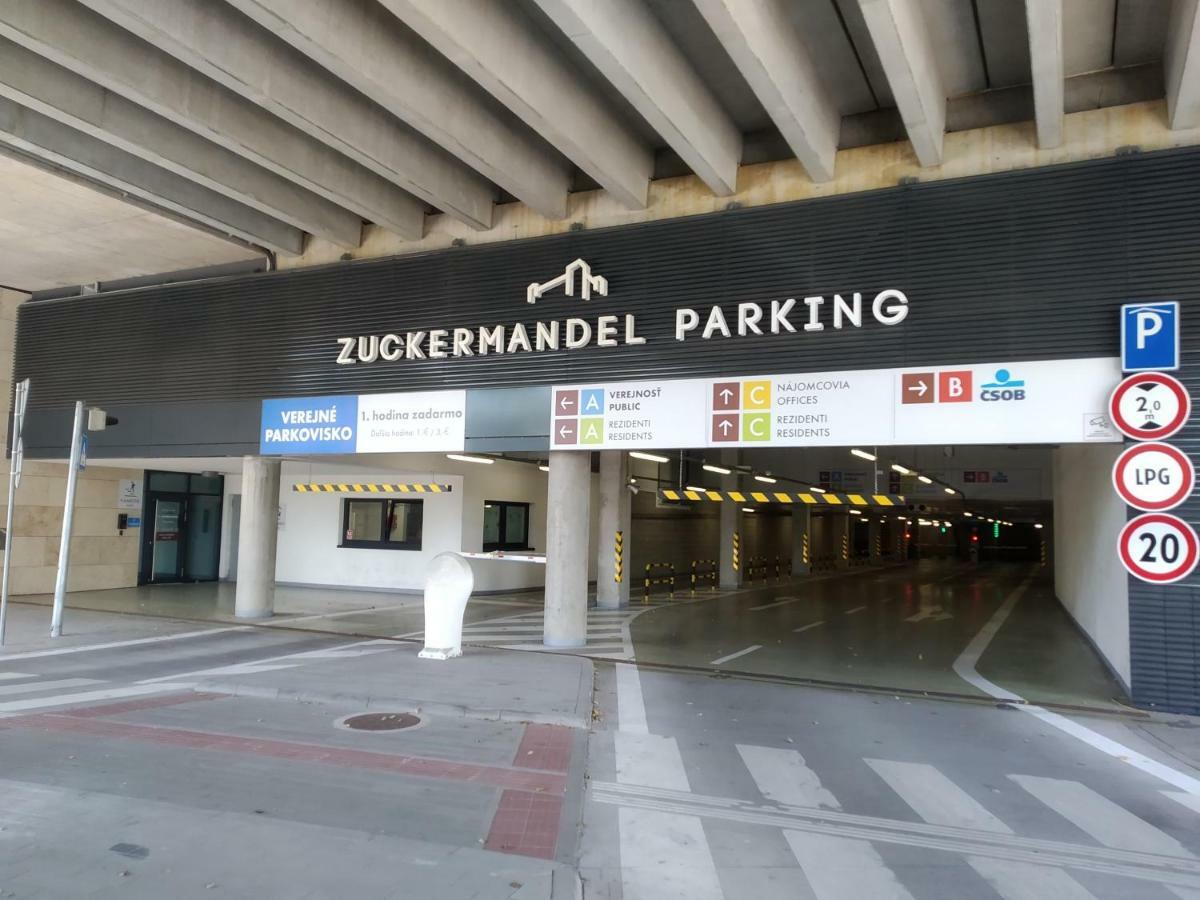 Bratislava Center, River Front, Private Parking Included Екстер'єр фото