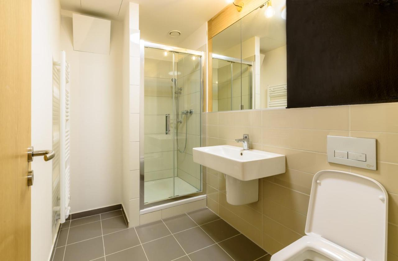 Bratislava Center, River Front, Private Parking Included Екстер'єр фото